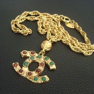 chanel CC Logo 2 Color Stone Pendant Necklace